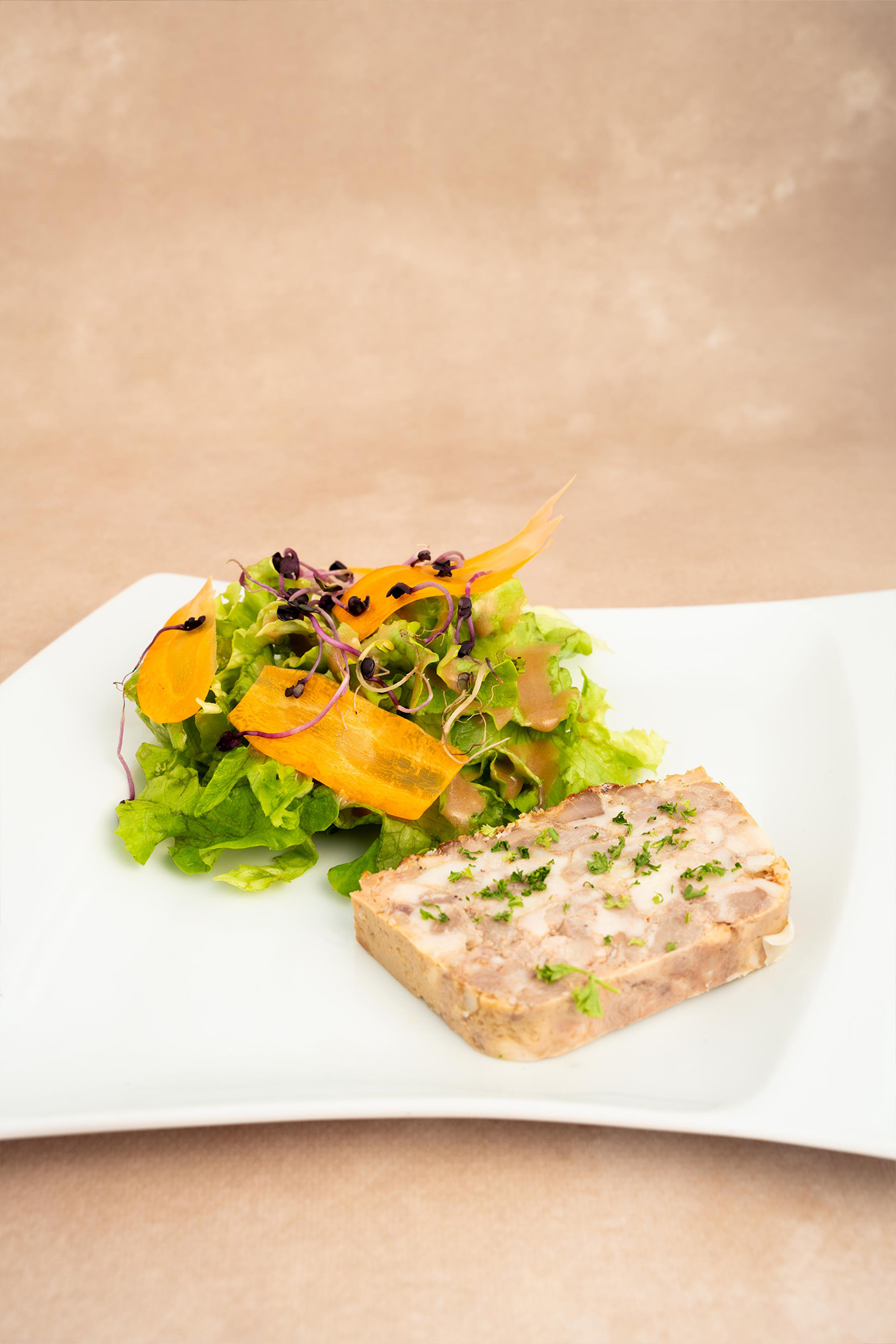 Restaurant L'Auberge de la Forge - Saint-Genix-les-VIllages Avant-Pays savoyard - 73520 - Savoie- Entrée maison - Photo UnOeilEnCuisine Restaurant L'Auberge de la Forge - Saint-Genix-les-VIllages Avant-Pays savoyard - 73520 - Savoie- Entrée maison - Photo UnOeilEnCuisine